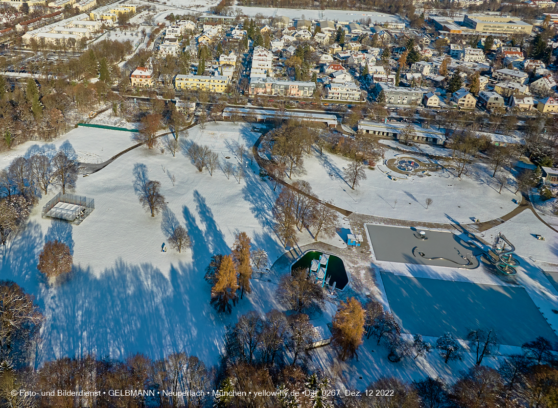 12.12.2022 -  Ostparksee mit Umgebung in Neuperlach